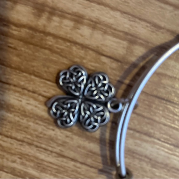 Alex and Ani Four Leaf Clover Bracelet NWT - Picture 5 of 8